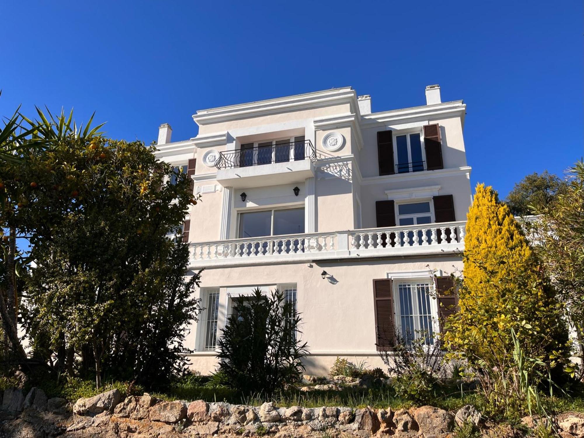 Villa Les Roches Mandelieu Exteriör bild